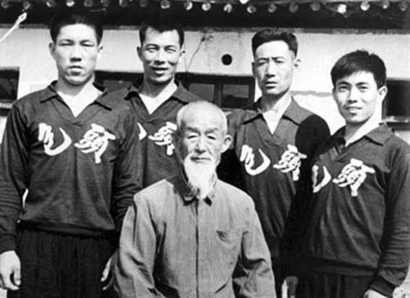 Il Maestro Guo Pei Yun e gli allievi Yang Lin Sheng, Liang Rong, Yang Tong, Bai Wen Ting
